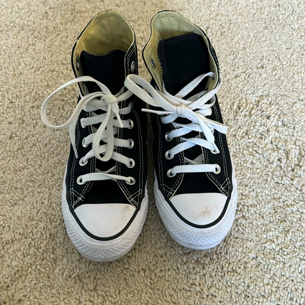 converse high tops women’s 6